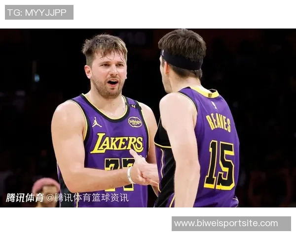 里夫斯称赞东契奇天赋超群与浓眉克里斯蒂关系融洽