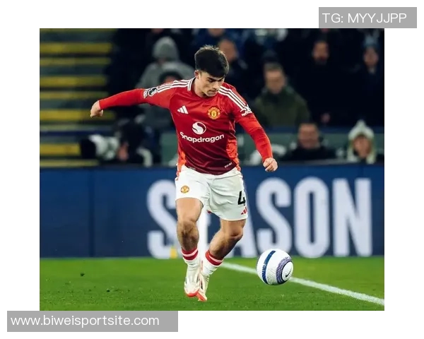 英媒报道谢周三与曼联讨论阿马斯未来合同细节及冬窗解约条款